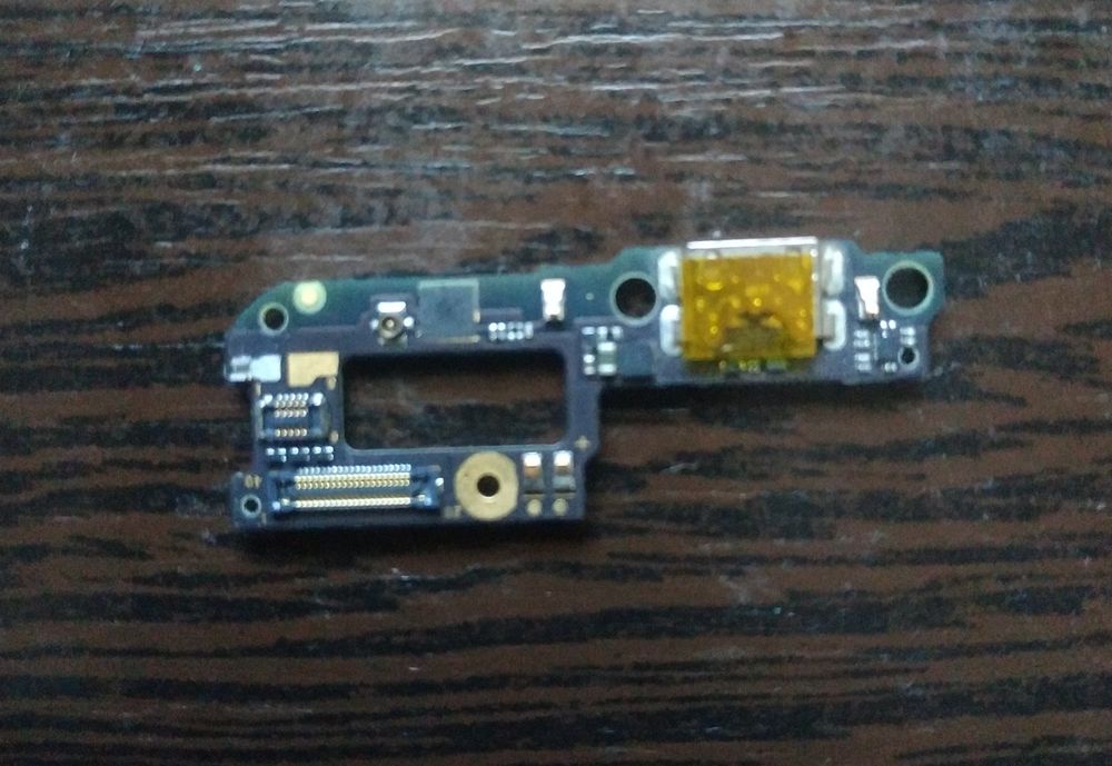 Xiaomi Mi A2 Lite  плата зарядки