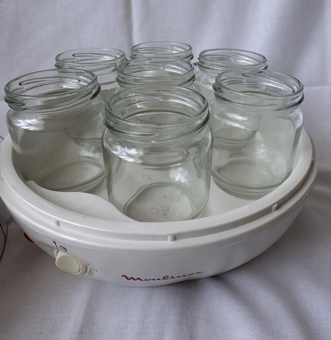 Йогуртниця для створення смачних йогуртів!