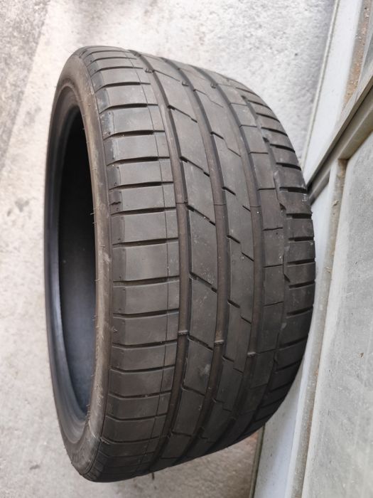 Pneu Hankook 255/35R19