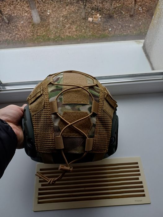 Продам щолом fast тактичний