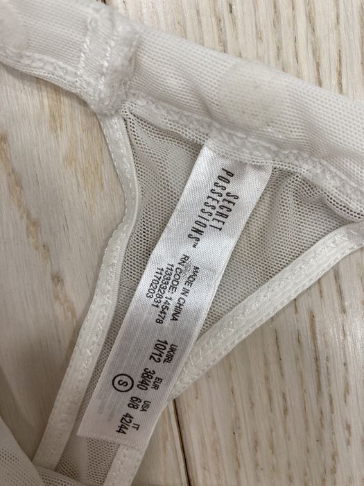 Komplet sexi bielizny majtki stringi.