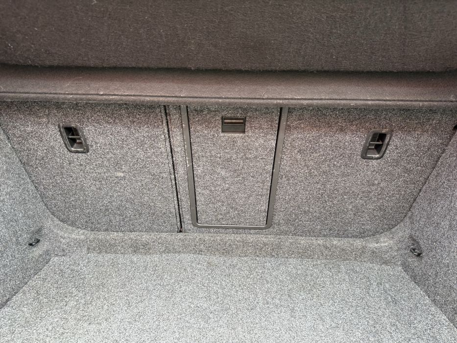 SKODA SUPERB 2012 (флагман, вище клас за OCTAVIA)