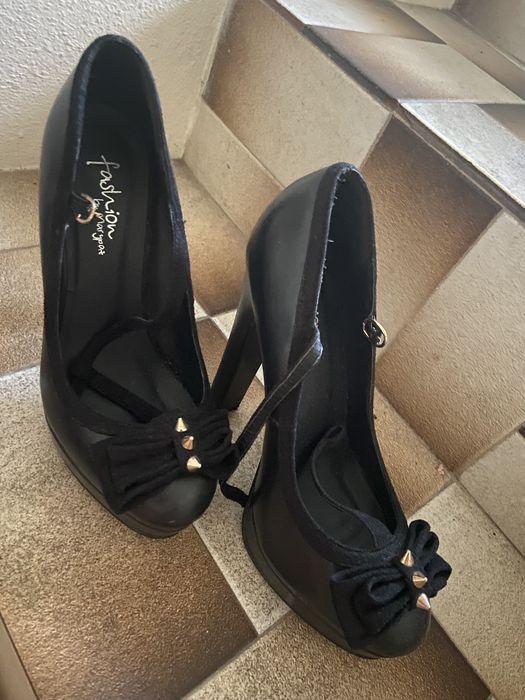 Sapato alto preto
