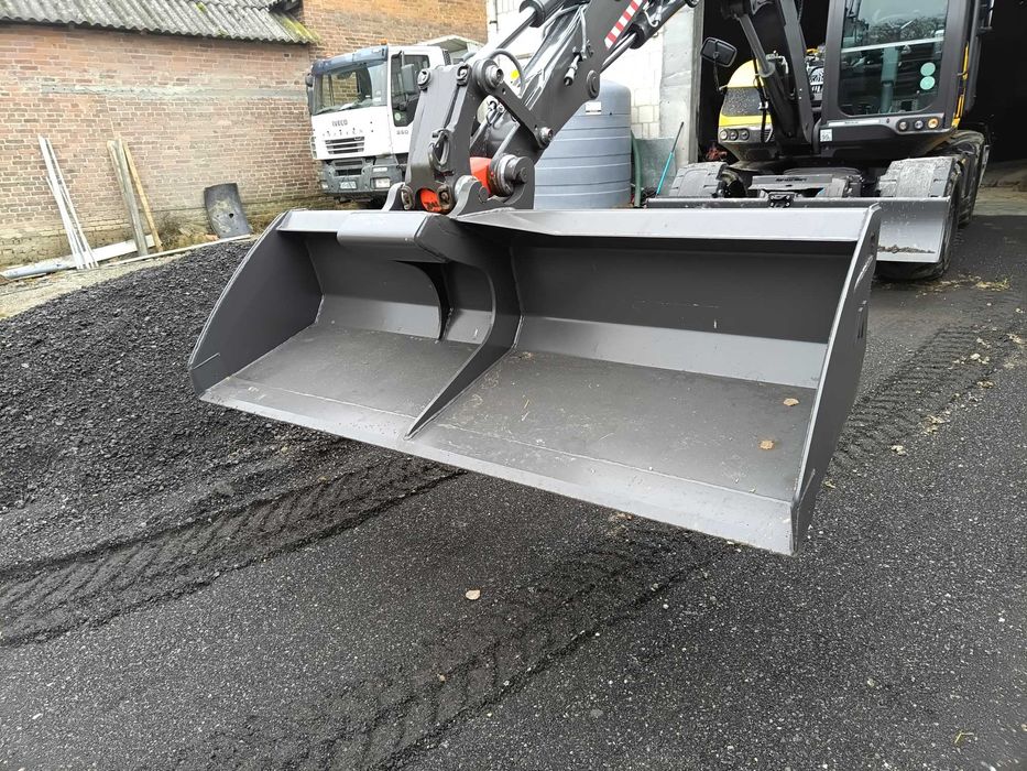 Łyżka typu skid mecalac