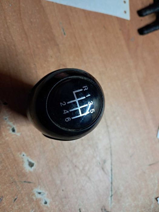 Ручка наболдажник бульба мкпп Мазда 3 БК