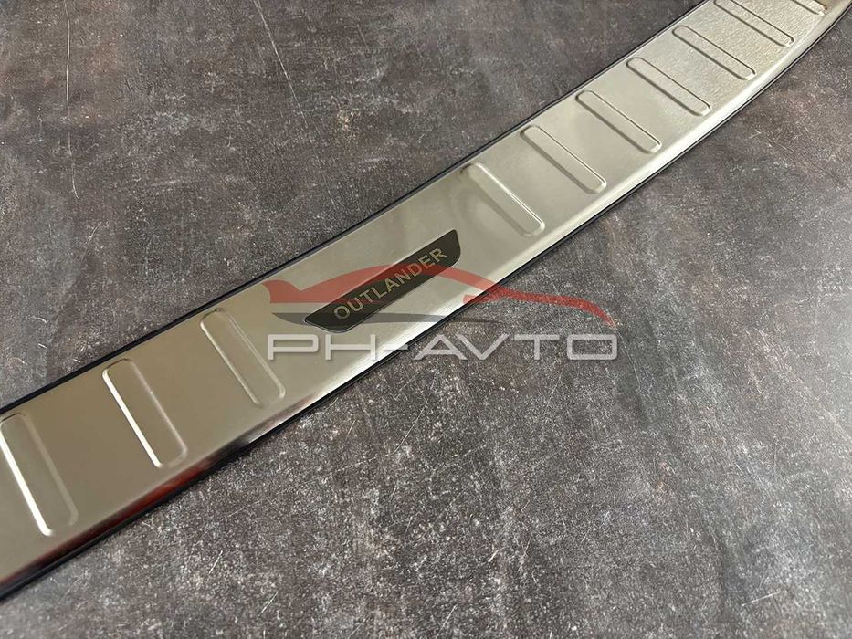 Накладка на задній бампер Mitsubishi Outlander з 2022 Premium якість