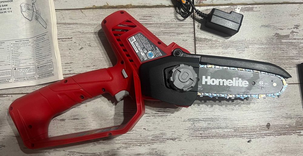 Сучкоріз підрізна ланцюгова міні пила Homelite вбудований АКБ нова США