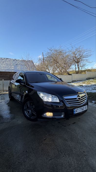 Opel Insigniya 2011р 2.0 Дизель Автомат