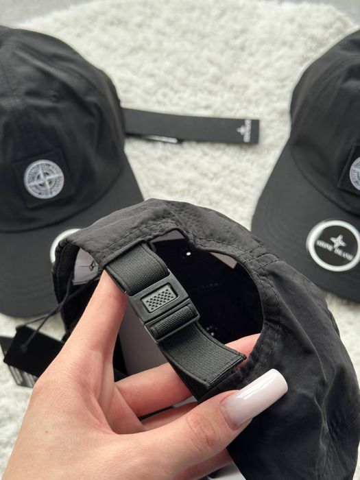 Нейлонова кепка від Stone Island