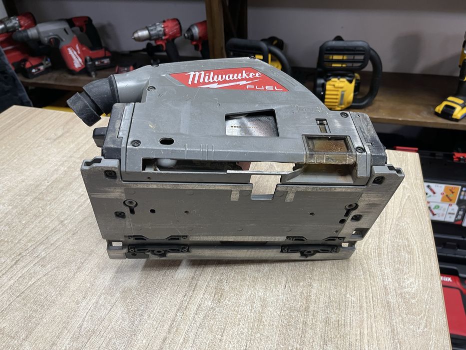Milwaukee M18 FPS55 / акумуляторна погружна пила Мілвокі