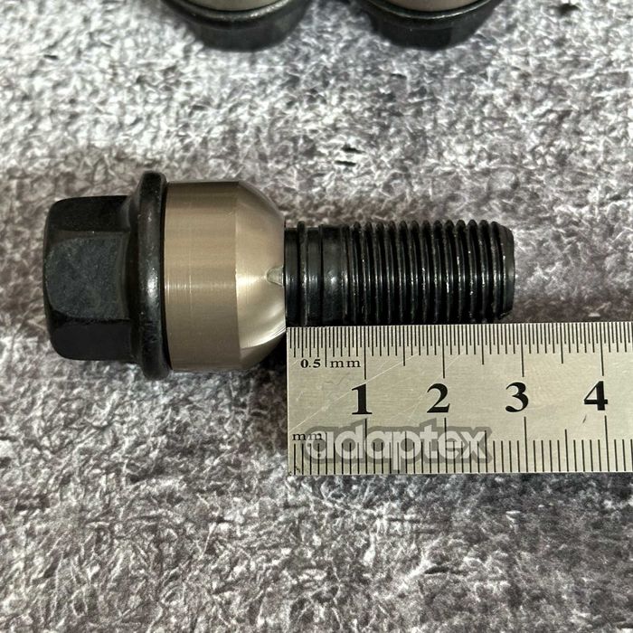 Колісні болти Porsche Macan Cayenne Cayman Boxster M14x1.5x30мм