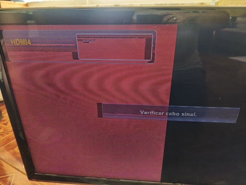 Televisão Samsung UE40C7000 40” LED Full HD Smart TV | com problema no ecra
