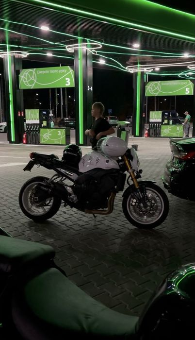 Продам Yamaha fz1 2009 кременчуг