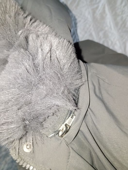 Зимова куртка парка на дівчинку 7-8 років