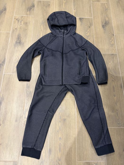 Продам спортивний костюм на хлопчика