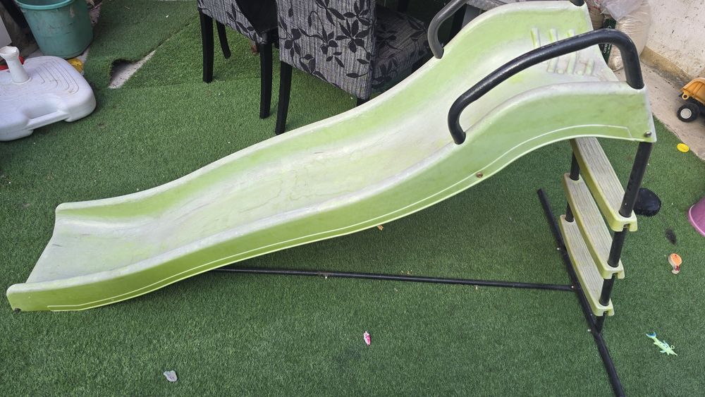 Escorrega para criança