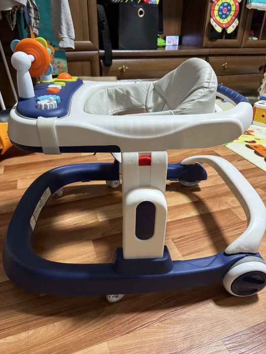 Дитячі ходунки