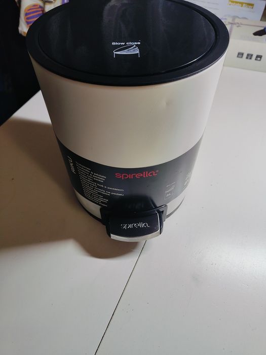 Kosz na śmieci 3L Spirella K510