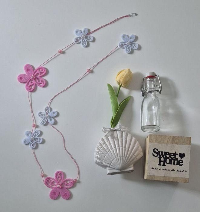 Zestaw dekoracji do okna na półkę