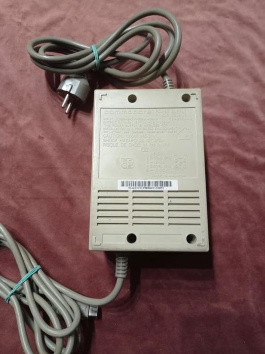 Zasilacz do komputera Commodore Amiga 500 oryginalny