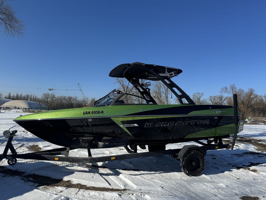 Катер Malibu 22VLX 2015р