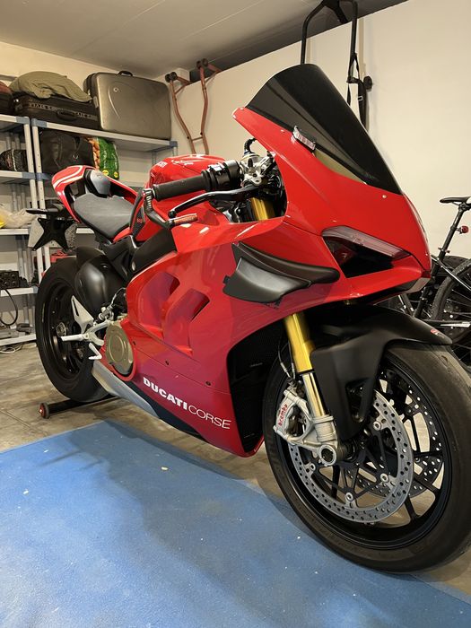 ducati panigale v4s