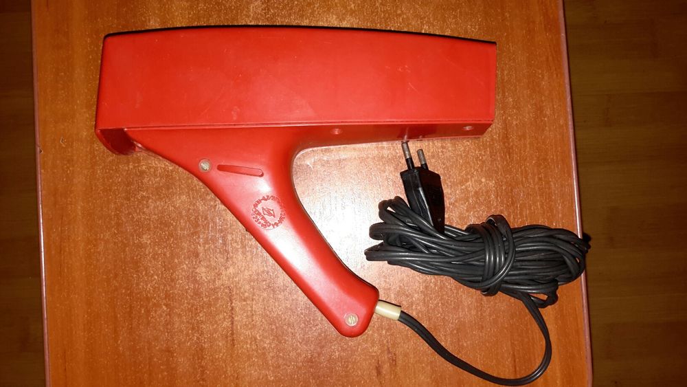 Фен , плойка, щипці