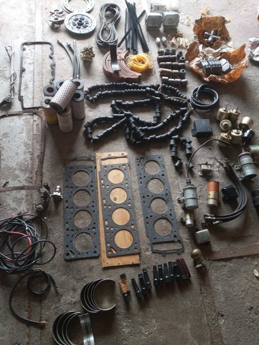 Запчастини до Москвича 2140