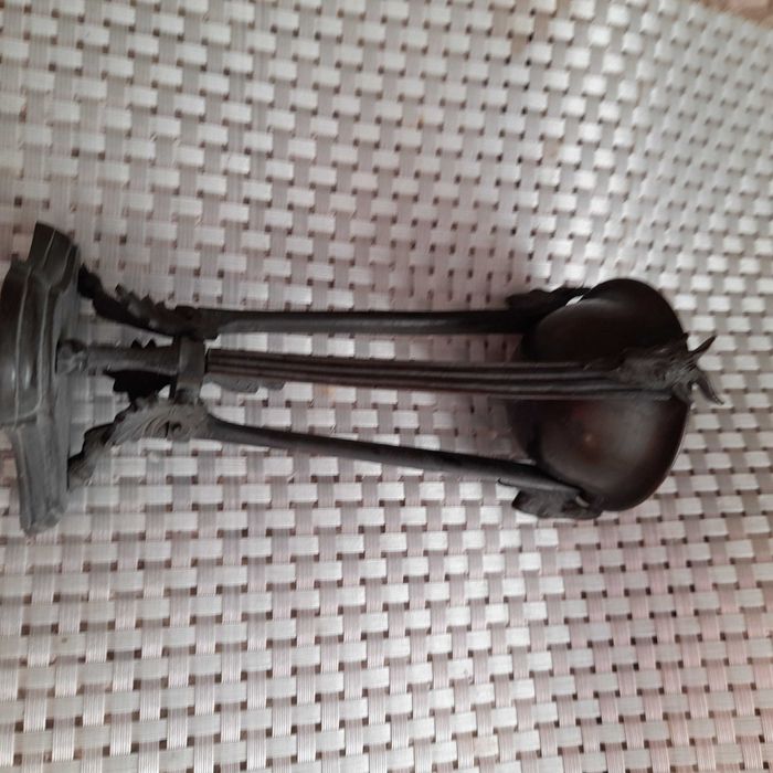 Lapa oliwna XlX w.  brąz