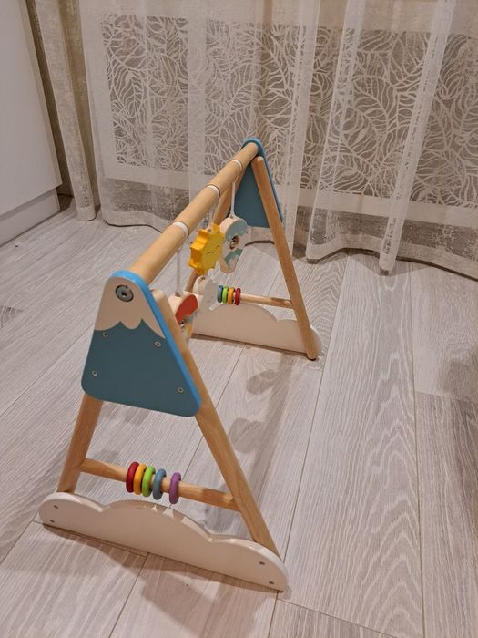 Развивающий центр для малыша, Le Toy Van, деревянный