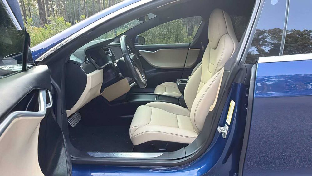 Tesla Model S P100D      2016