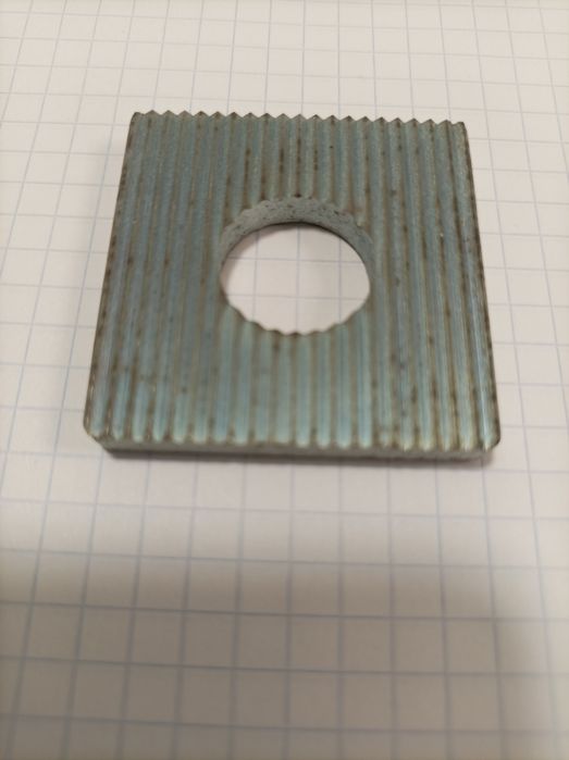 Podkładka metalowa fi 16 40/40/6mm