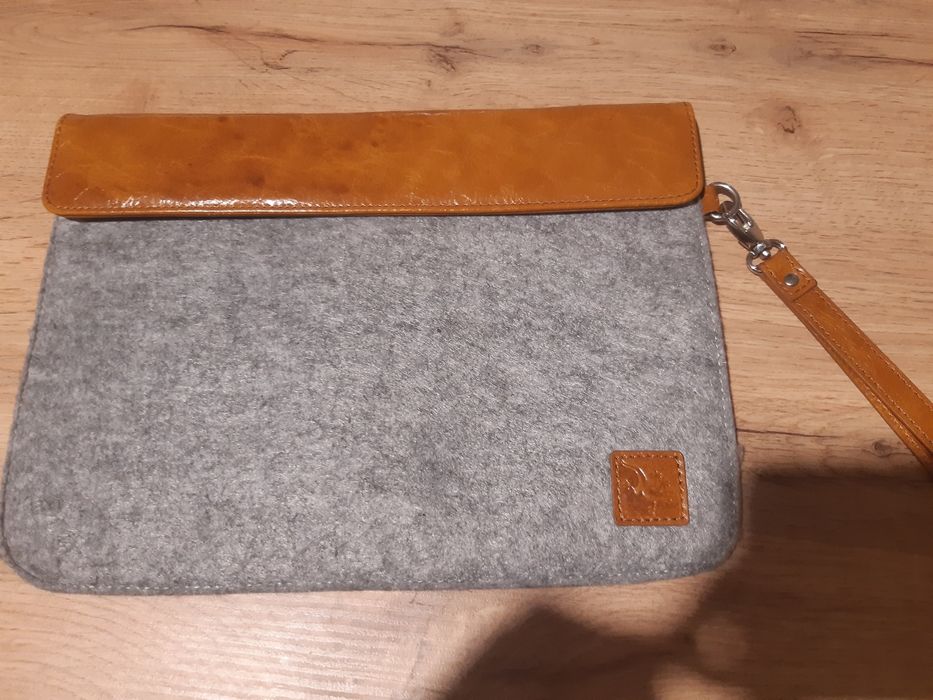 Torebka sakiewka bądź etui na tablet