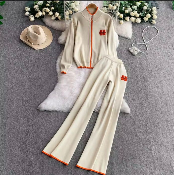 Костюм у стилі Hermes - must have цього сезону.Стильний та преміальний