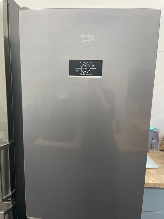 Lodówka Beko.