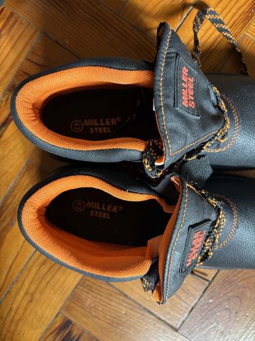 Vende-se bota biqueria de aço
