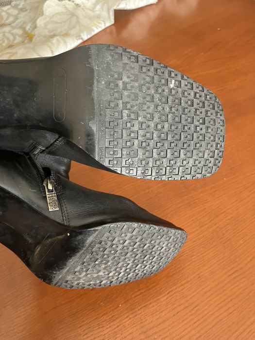 Sprzedam botki czarne skóra naturalna rozmiar 38