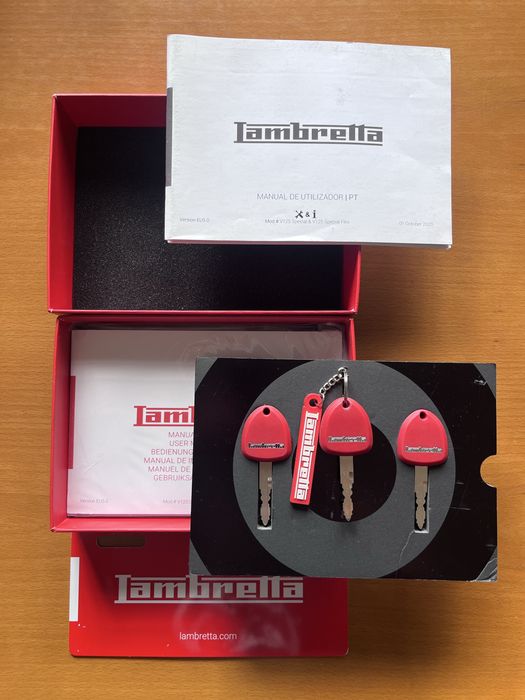 Lambretta V125 Special (reservada)