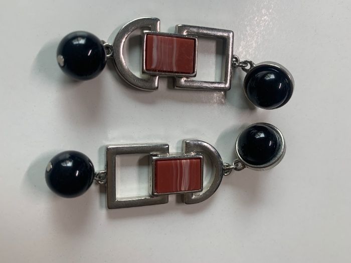 Brincos - marca MANGO