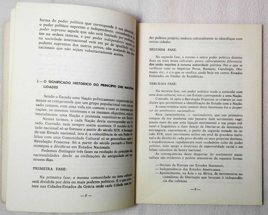 Livro Introdução á Politica -1 - 2º ano CC