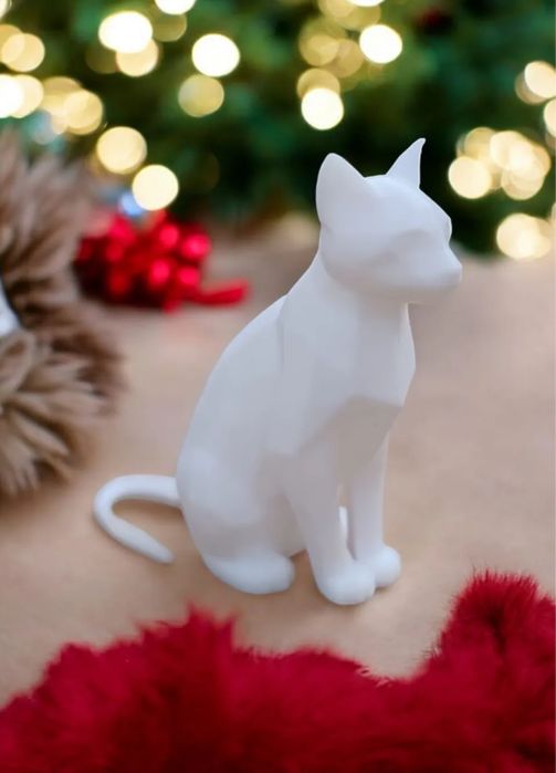Modern Low Poly Cat