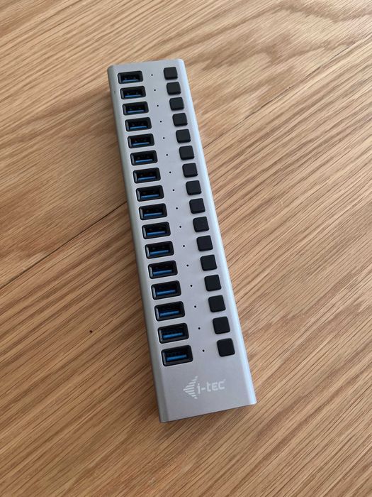 HUB usb i-tec 16x USB-A 3.0 (U3CHARGEHUB16)