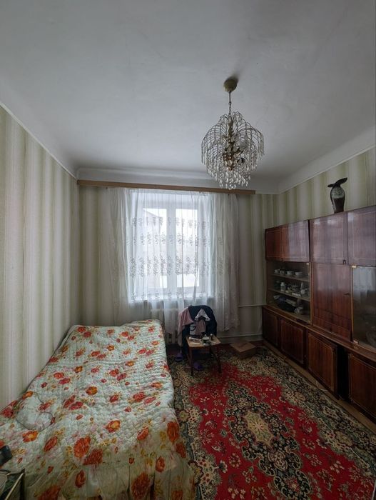 Продаж 2 кім на 2 поверсі Під сертифікат можна