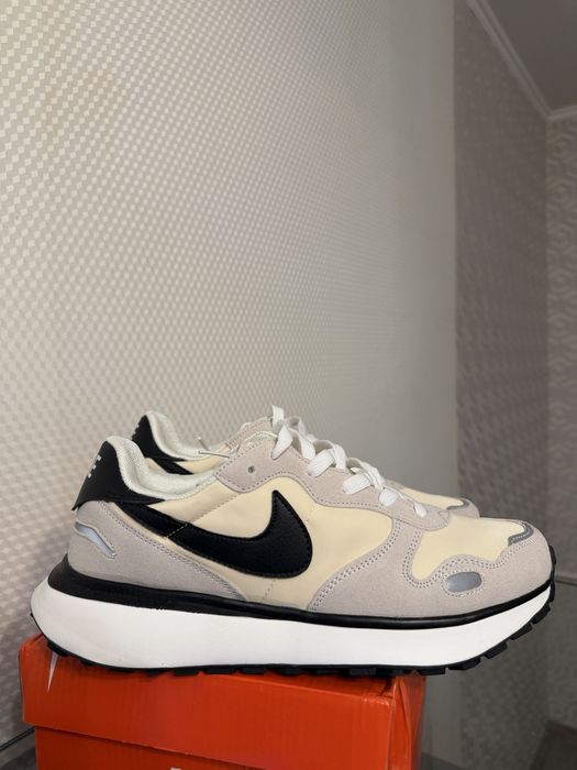 кросівки Nike Phoenix Waffle Cream/Black 44/27 см