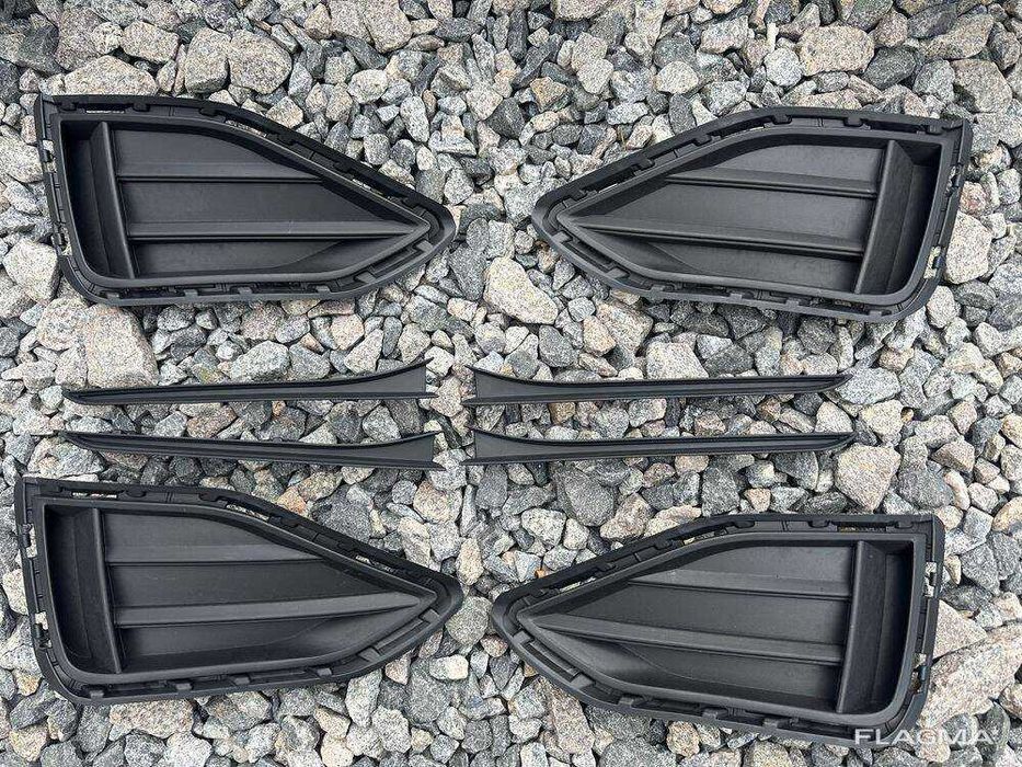 Решітка решетка заглушка туманки passat b9 2020 2021 2022 2023