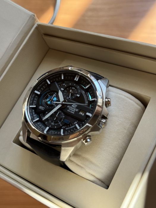 Чоловічий годинник Casio edefence 5451