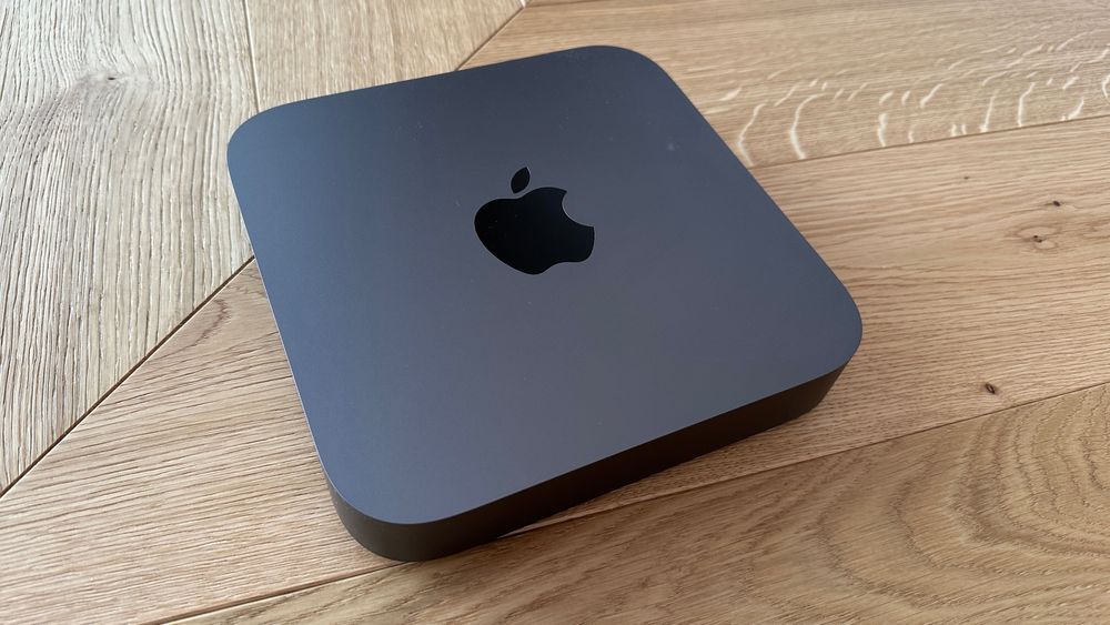 Apple Mac mini 2018, intel i7, 32GB RAM DDR4, 256GB SSD + uchwyt