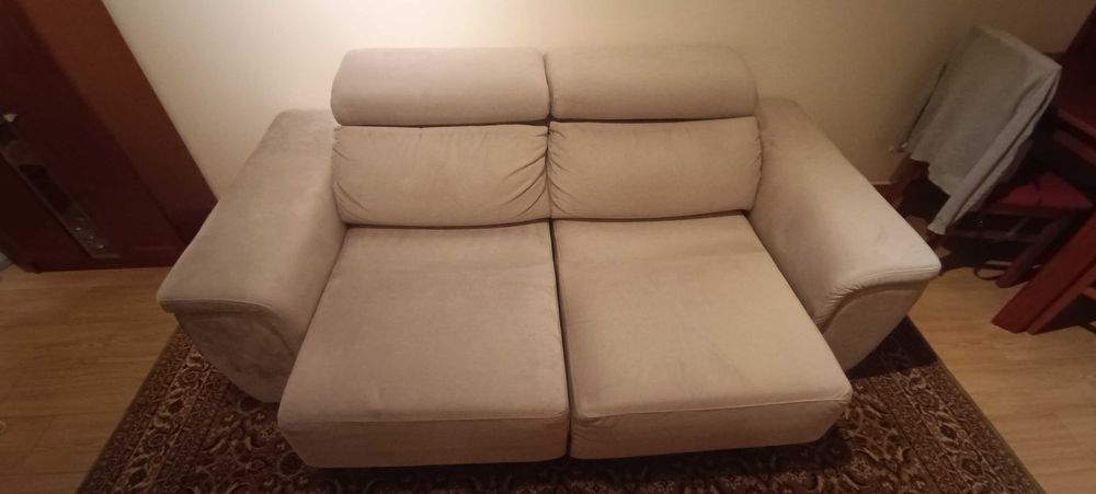 Sofá cinzento extensível