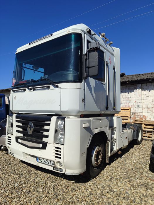 Тягач Renault Magnum