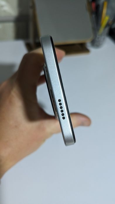 Продам Tecno spark 30c 8+8/256